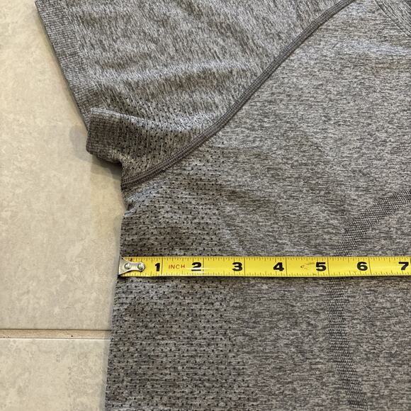 Lululemon University Of Florida Gators Swiftly Tech Short Sleeve Sz 16 Gray - Picture 4 of 10